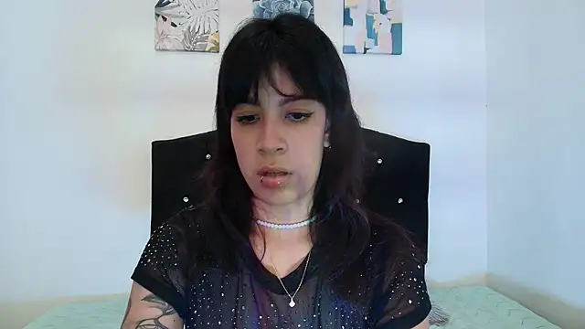 Kalyra 17 online show from 04-06-26, 06:20