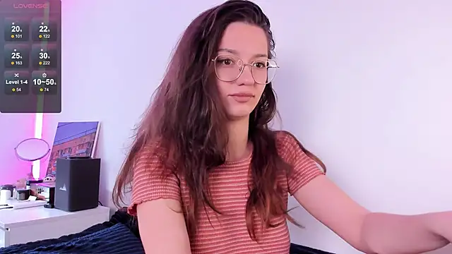 miabellee  online show from 06-12-26, 06:44