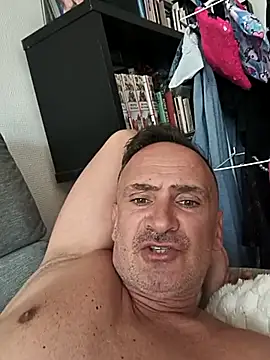 bobo672 online show from 04-18-26, 08:27