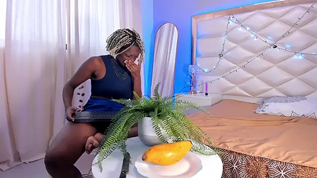 EvelynDivine online show from 02-24-26, 01:01