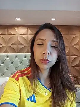 MiaSantana  online show from 06-17-26, 10:08