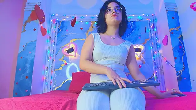 Snapshot of Eleanor_rigby5 chatting on 03-03-26, 03:02 Eleanor rigby5 online show from 03-03-26, 03:02