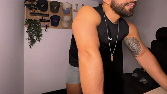 SamDornan51 online show from 02-15-26, 12:11