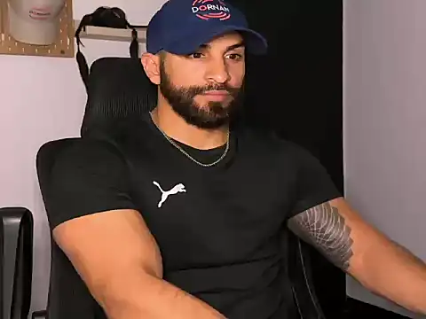 SamDornan51 online show from 02-12-26, 12:21