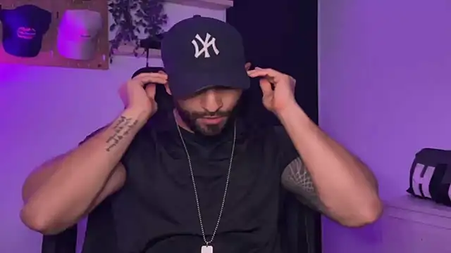 SamDornan51 online show from 04-18-26, 05:54