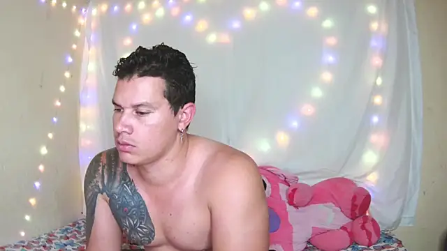 Eternalfuego online show from 04-18-26, 04:59