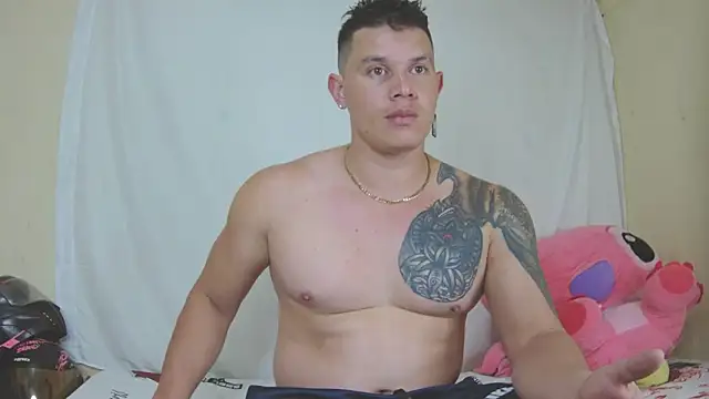 Snapshot of Eternalfuego chatting on 02-25-26, 07:19 Eternalfuego online show from 02-25-26, 07:19