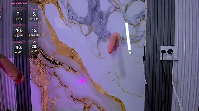 mlucreciasucker303av online show from 03-17-26, 07:39