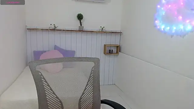 Mona Mistic online show from 02-15-26, 08:08