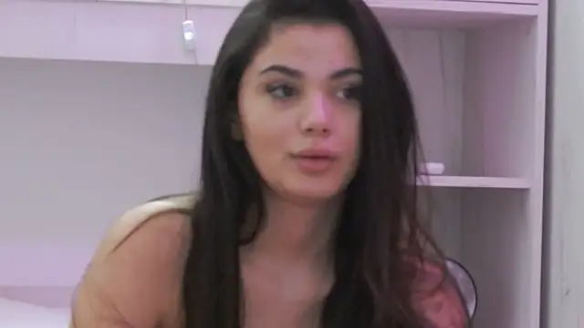 Snapshot of MayaMadison chatting on 02-13-26, 12:21 MayaMadison online show from 02-13-26, 12:21