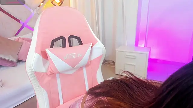 Snapshot of karlaa_megan chatting on 02-07-26, 09:56 karlaa megan online show from 02-07-26, 09:56