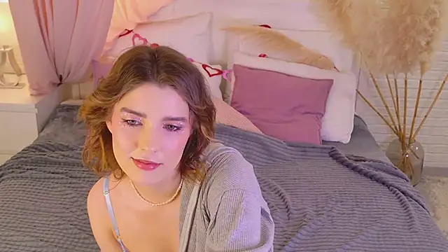 mmm  yes online show from 02-12-26, 01:55