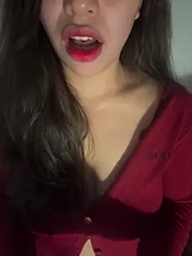 QuynhAnh 2k1 online show from 02-14-26, 05:13