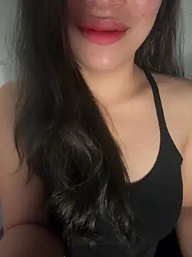 QuynhAnh 2k1 online show from 02-25-26, 06:52