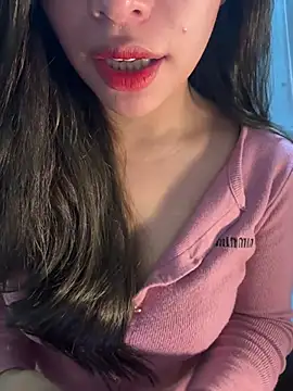 QuynhAnh 2k1 online show from 02-26-26, 08:47