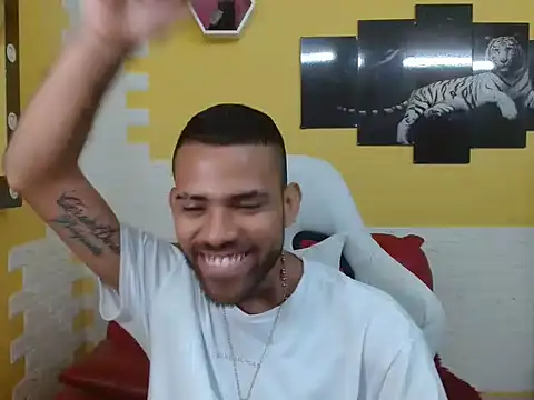 Snapshot of chacorta_ chatting on 04-02-26, 01:07 chacorta online show from 04-02-26, 01:07