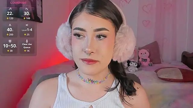 Snapshot of Tamara_uwu chatting on 02-21-26, 11:29 Tamara uwu online show from 02-21-26, 11:29