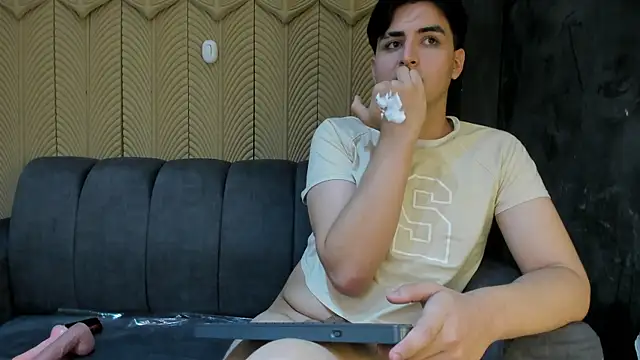 noahWolff  online show from 02-10-26, 09:30