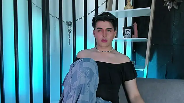 noahWolff  online show from 02-19-26, 04:20