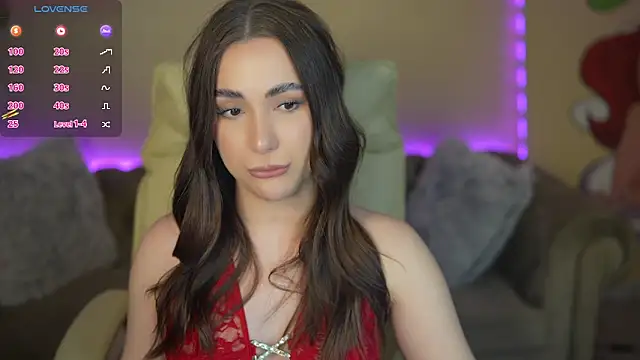 Snapshot of OliviaMoore_ chatting on 06-19-26, 12:55 OliviaMoore online show from 06-19-26, 12:55