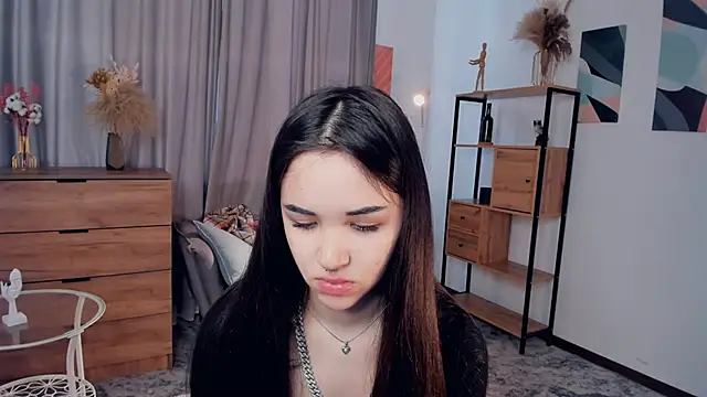 Snapshot of AvantgardAlone chatting on 02-06-26, 10:33 AvantgardAlone online show from 02-06-26, 10:33