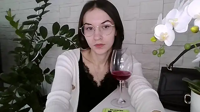 JuliaLovely online show from 03-09-26, 03:48