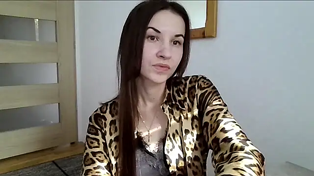 Snapshot of JuliaLovely chatting on 04-25-26, 02:25 JuliaLovely online show from 04-25-26, 02:25