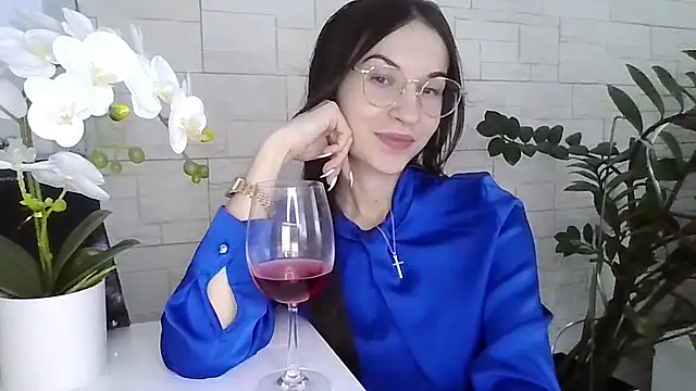 JuliaLovely online show from 02-10-26, 02:38