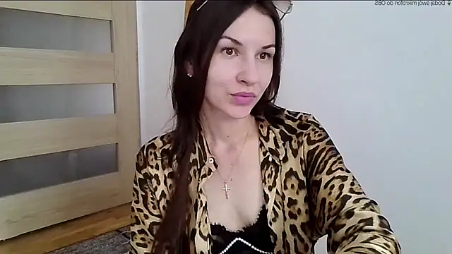 Snapshot of JuliaLovely chatting on 05-07-26, 02:31 JuliaLovely online show from 05-07-26, 02:31