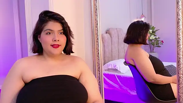 Snapshot of Emma-Willow chatting on 02-14-26, 03:51 Emma-Willow online show from 02-14-26, 03:51