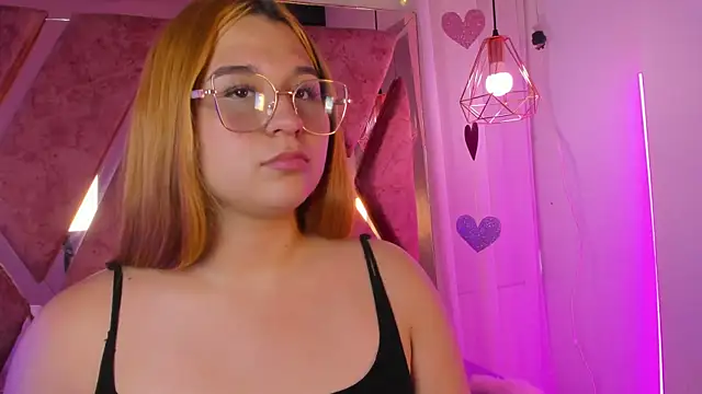 Snapshot of shantal_cooper_ chatting on 03-02-26, 08:38 shantal cooper online show from 03-02-26, 08:38