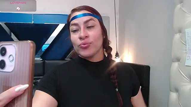 Alison-mar online show from 07-18-26, 07:33