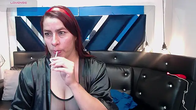 Alison-mar online show from 06-17-26, 07:46