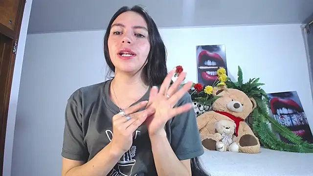 lika little0 online show from 04-08-26, 11:39