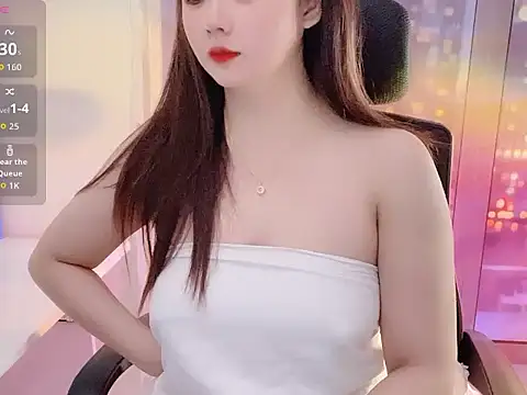 Snapshot of XiaBunny chatting on 04-22-26, 05:20 XiaBunny online show from 04-22-26, 05:20