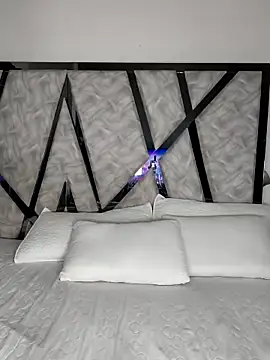 Denise wolfe21 online show from 04-18-26, 10:28