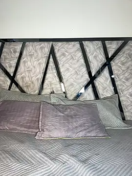 Snapshot of Denise_wolfe21 chatting on 02-25-26, 01:44 Denise wolfe21 online show from 02-25-26, 01:44