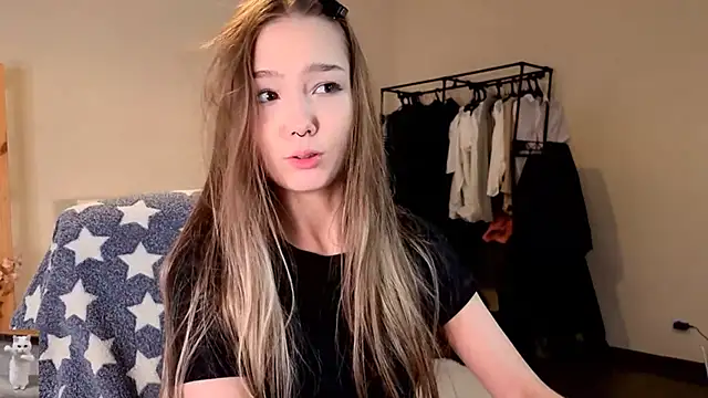 HoneyComfy online show from 04-13-26, 02:32