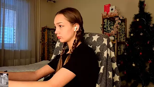 HoneyComfy online show from 02-11-26, 11:10