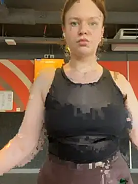 Snapshot of Lika__Sweeet chatting on 02-17-26, 12:35 Lika Sweeet online show from 02-17-26, 12:35