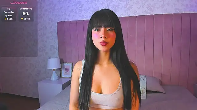 Snapshot of Katiawilson chatting on 02-23-26, 12:17 Katiawilson online show from 02-23-26, 12:17