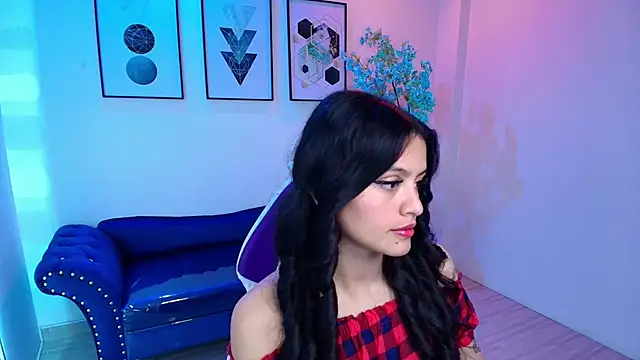 Snapshot of Maddie_T18 chatting on 05-28-26, 11:27 Maddie T18 online show from 05-28-26, 11:27