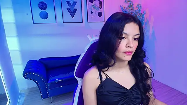 Maddie T18 online show from 04-15-26, 11:38