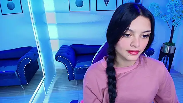 Snapshot of Maddie_T18 chatting on 05-06-26, 11:25 Maddie T18 online show from 05-06-26, 11:25