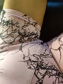 Snapshot of Brissperu18 chatting on 02-13-26, 02:55 Brissperu18 online show from 02-13-26, 02:55