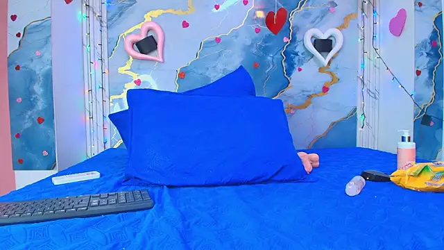 crystal love08 online show from 02-25-26, 07:14