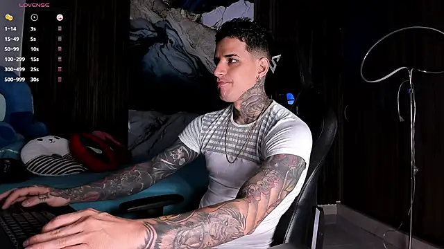 trisstann  online show from 04-14-26, 04:23