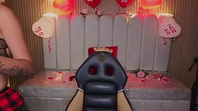 Perla lovely  online show from 02-14-26, 12:49