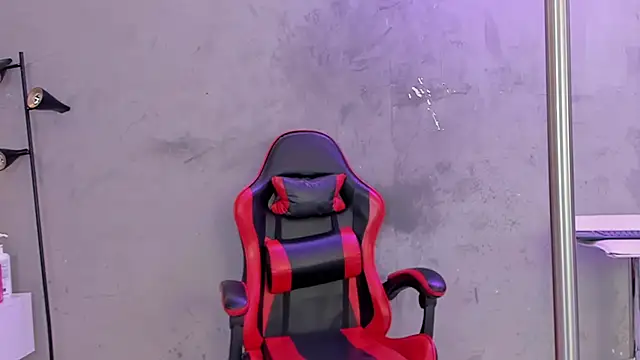 naomi  blair online show from 04-04-26, 03:02