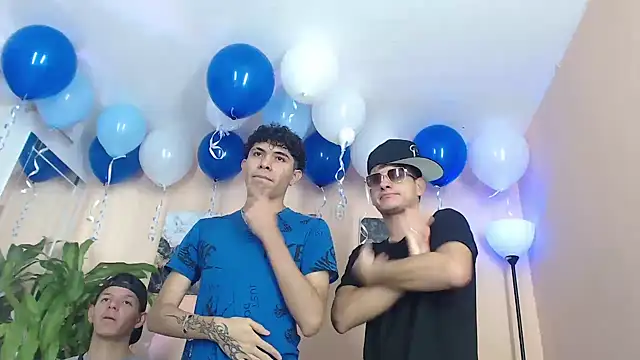 DesiresOfOlympus  online show from 03-11-26, 07:08